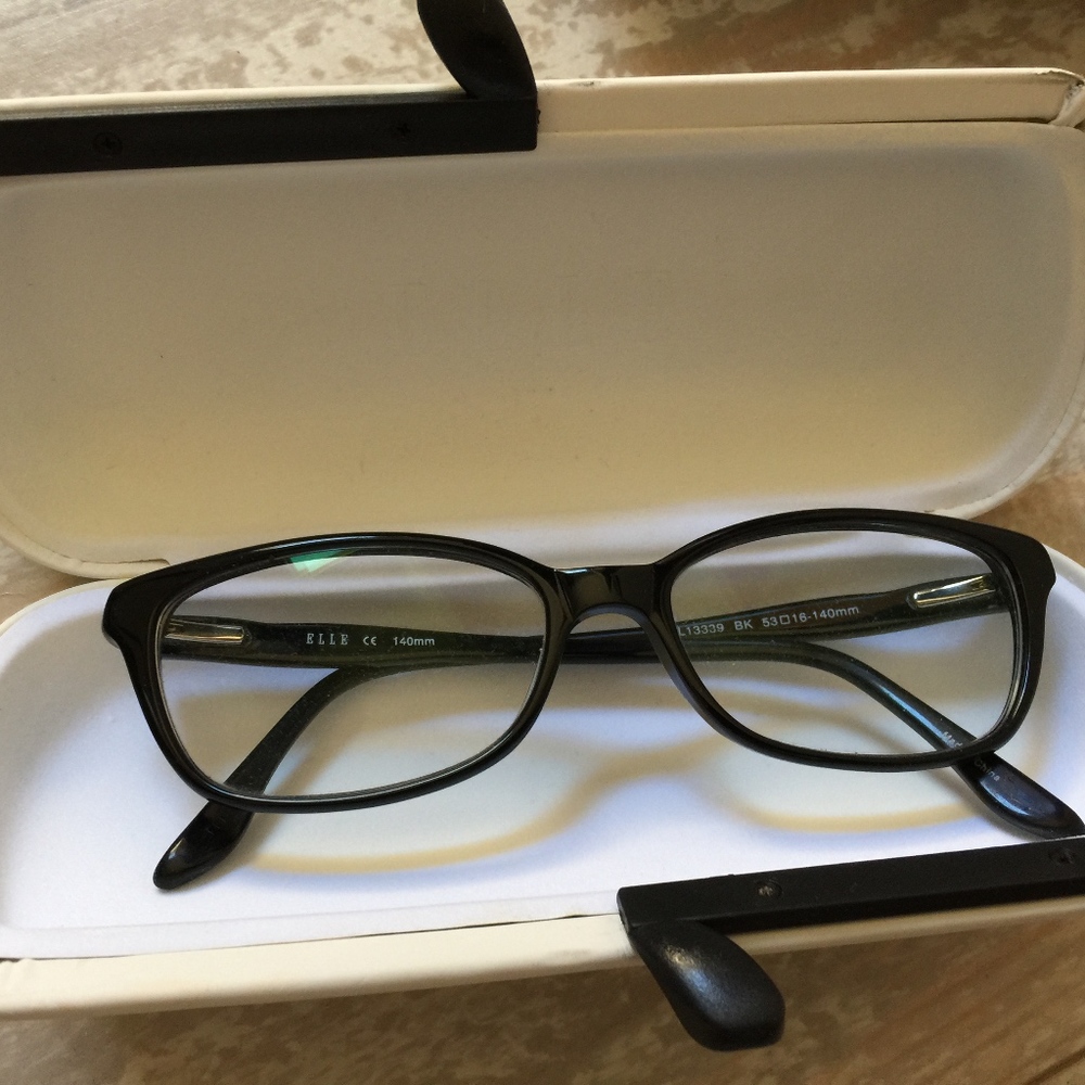 ELLE Black Eyeglass Frames
